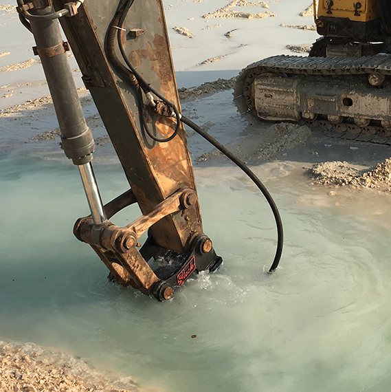 Precision Concrete Scaling In Wet Conditions Thmb Jpg